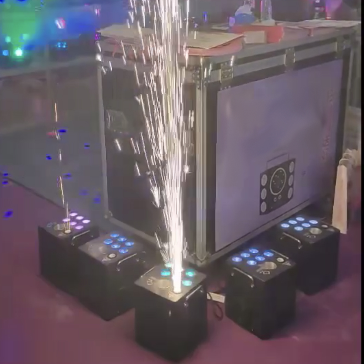 Lighting Wedding Outdoor - 600W LED Soğuk Kıvılcım Makinesi, RGB