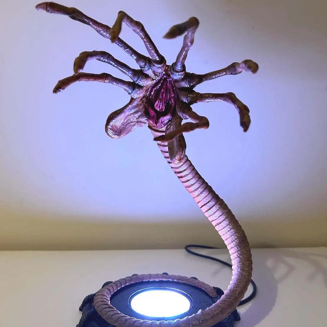 Uzaylı Facehugger Lambası Gece - Outdoor Lighting Halloween incelemesi ve fiyatı